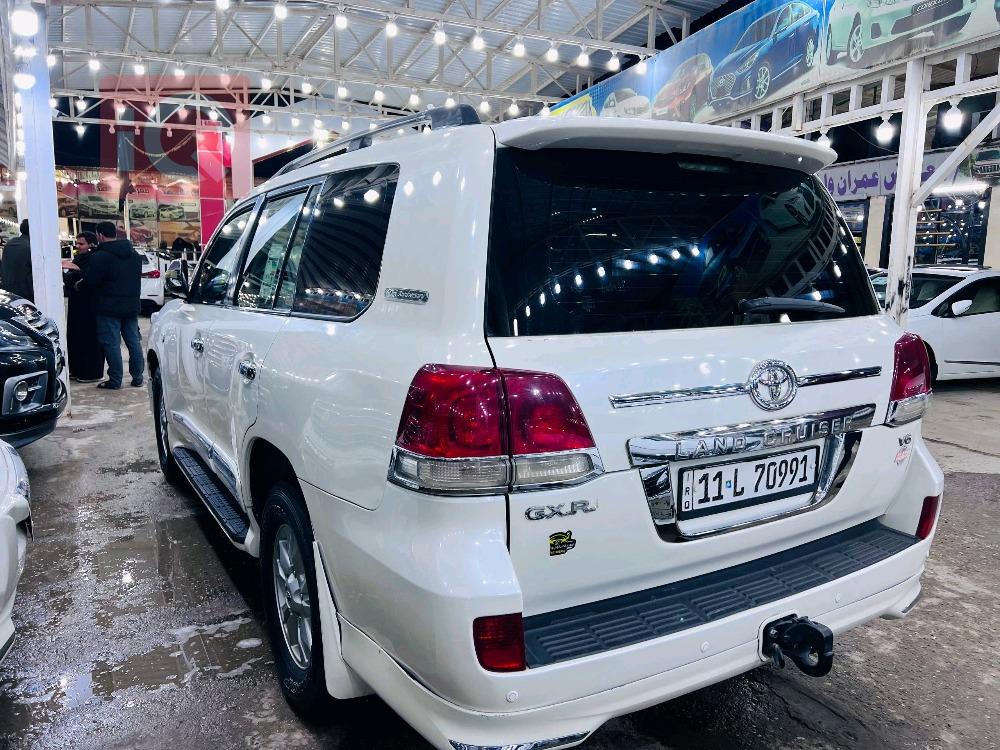 تويوتا لاندكروزر